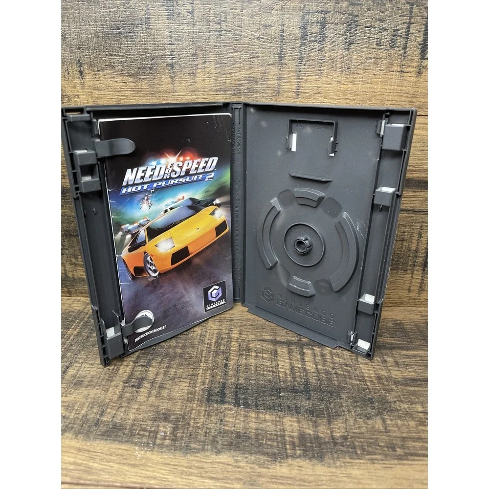 Need‎ For Speed Hot Pursuit 2 Nintendo GameCube Case And Manual Only, NO GAME